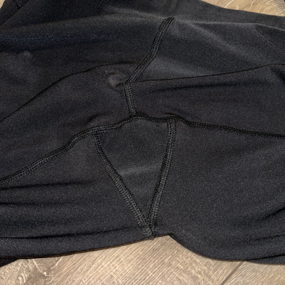 Nike Crop Leggings - Picture 4 of 5